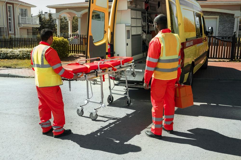Top Features to Look for When Choosing Stretcher Transportation Services